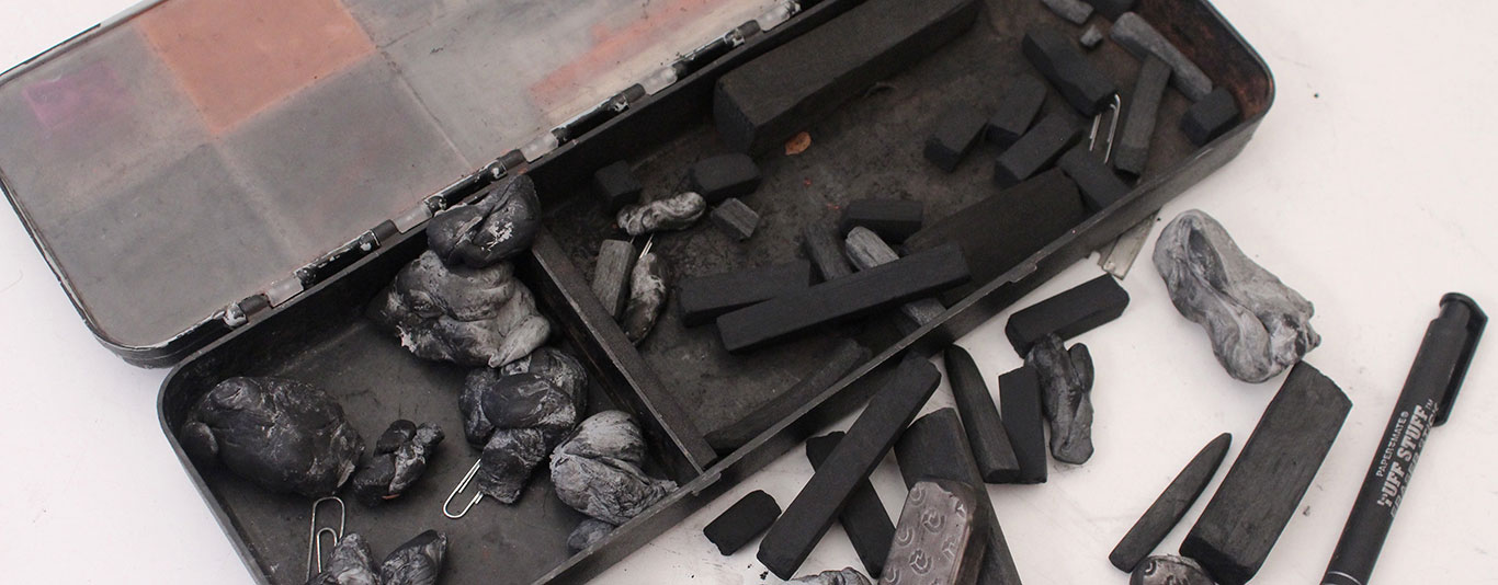 Art Supplies: Supplies for Charcoal Drawing
